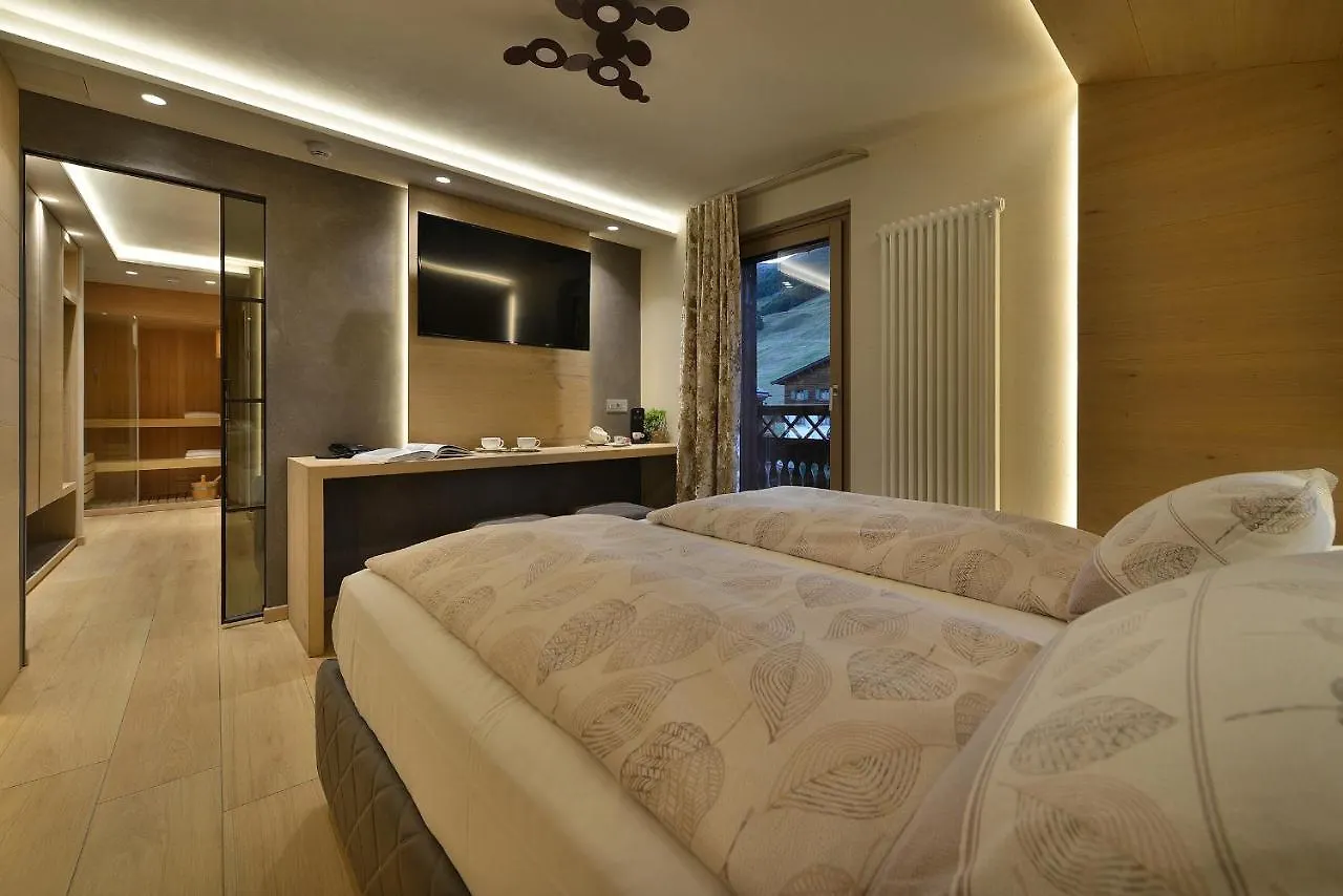 Hotel Compagnoni Livigno 3*,